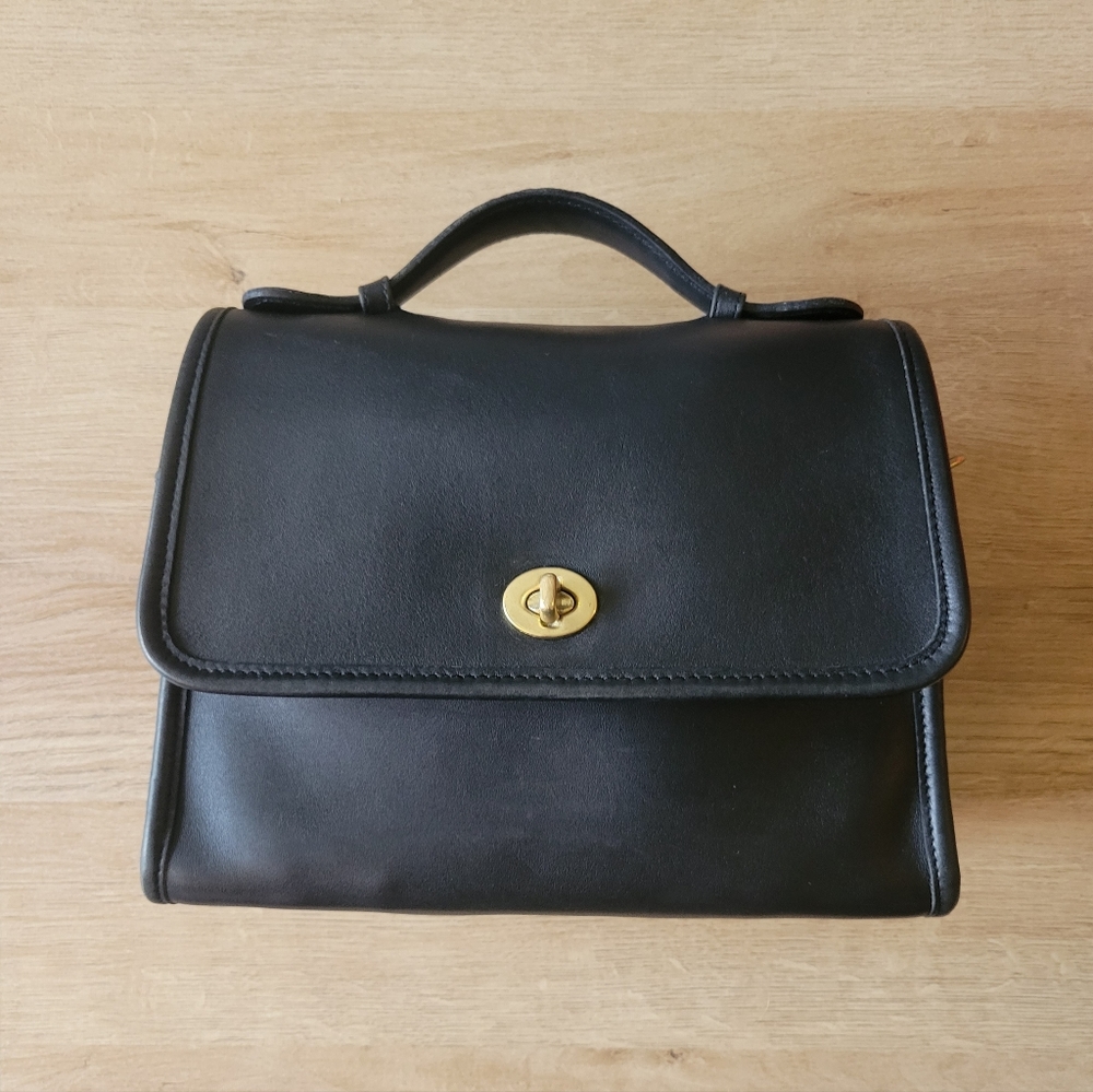 Vintage Coach Court Crossbody Bag 9870
